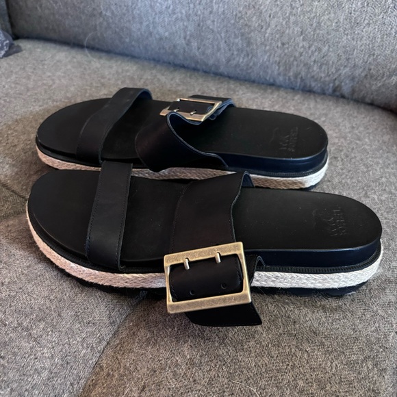 Sorel Roaming Buckle Slides - Picture 2 of 4